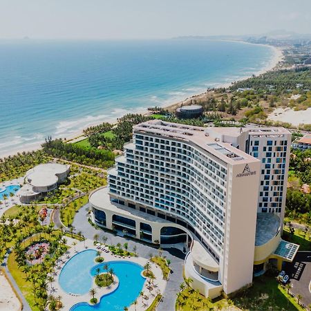 Aquamarine Beachfront Resort & Spa Cam Ranh Exteriör bild