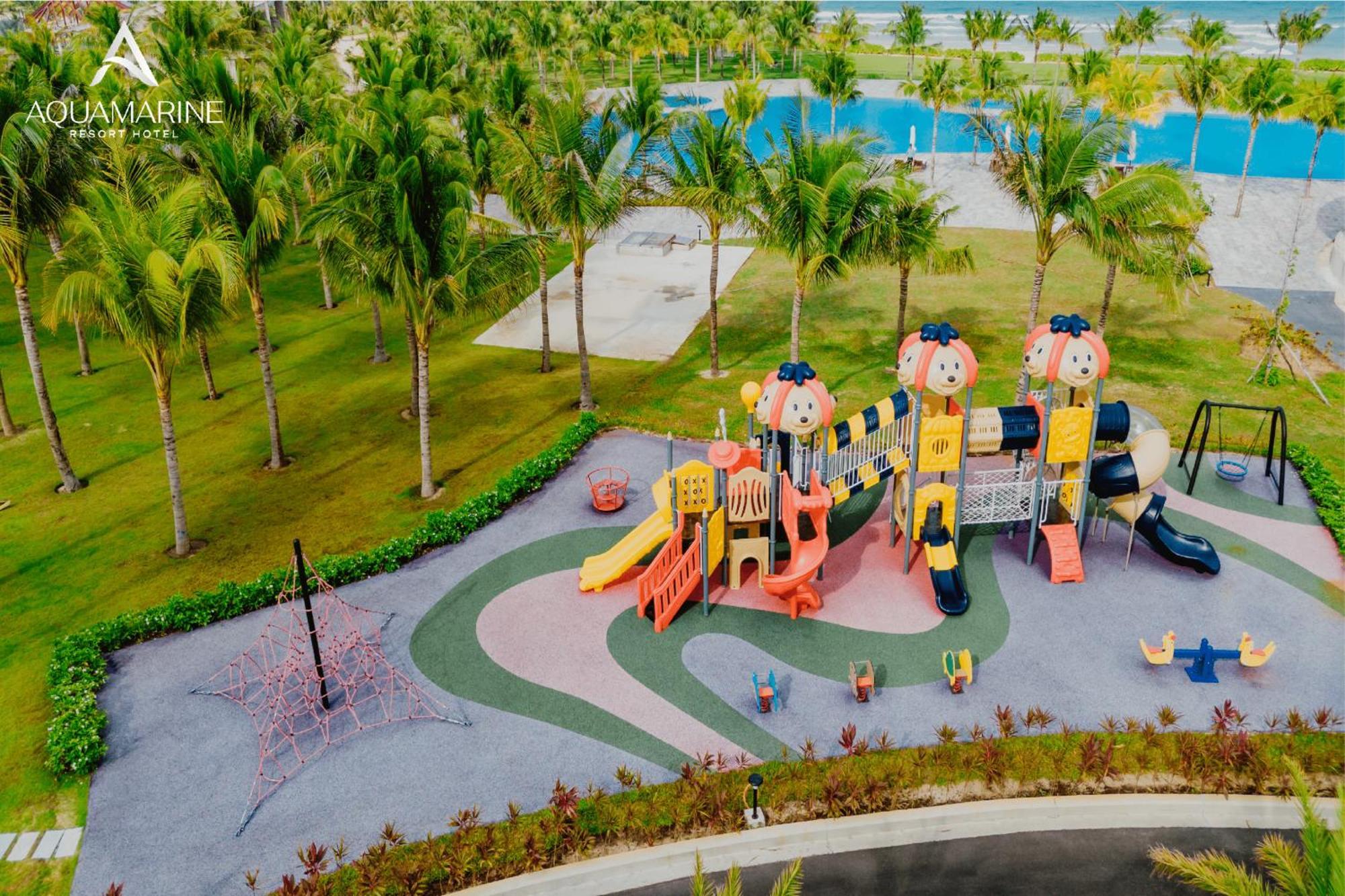 Aquamarine Beachfront Resort & Spa Cam Ranh Exteriör bild