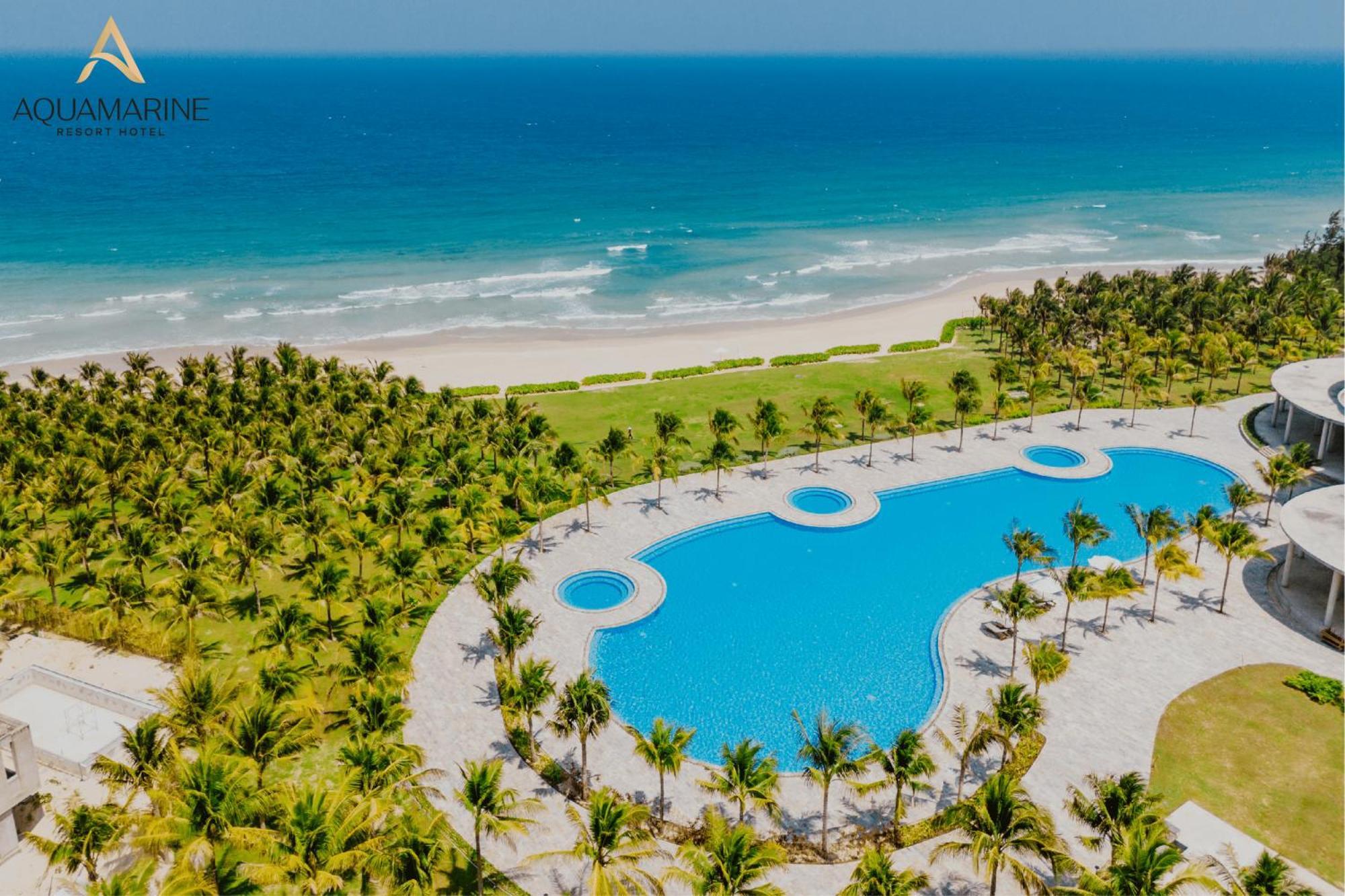 Aquamarine Beachfront Resort & Spa Cam Ranh Exteriör bild