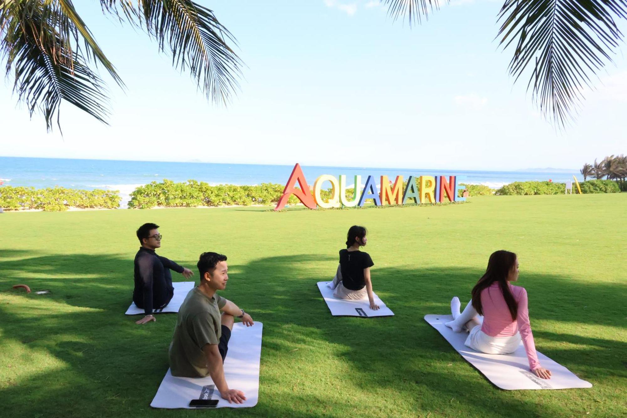 Aquamarine Beachfront Resort & Spa Cam Ranh Exteriör bild